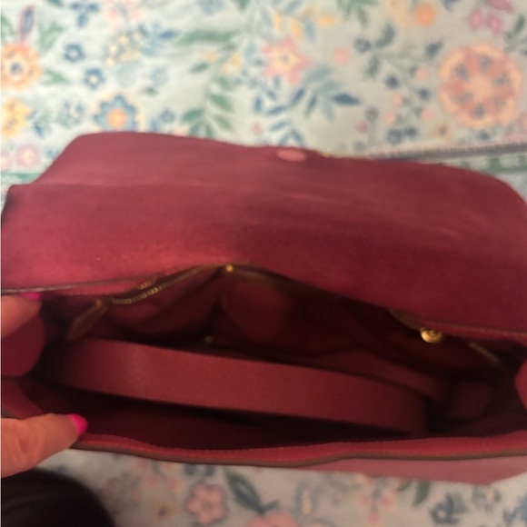 Coach Vibrant Pink Shoulder Bag with Gold Accents - Picture 4 of 5